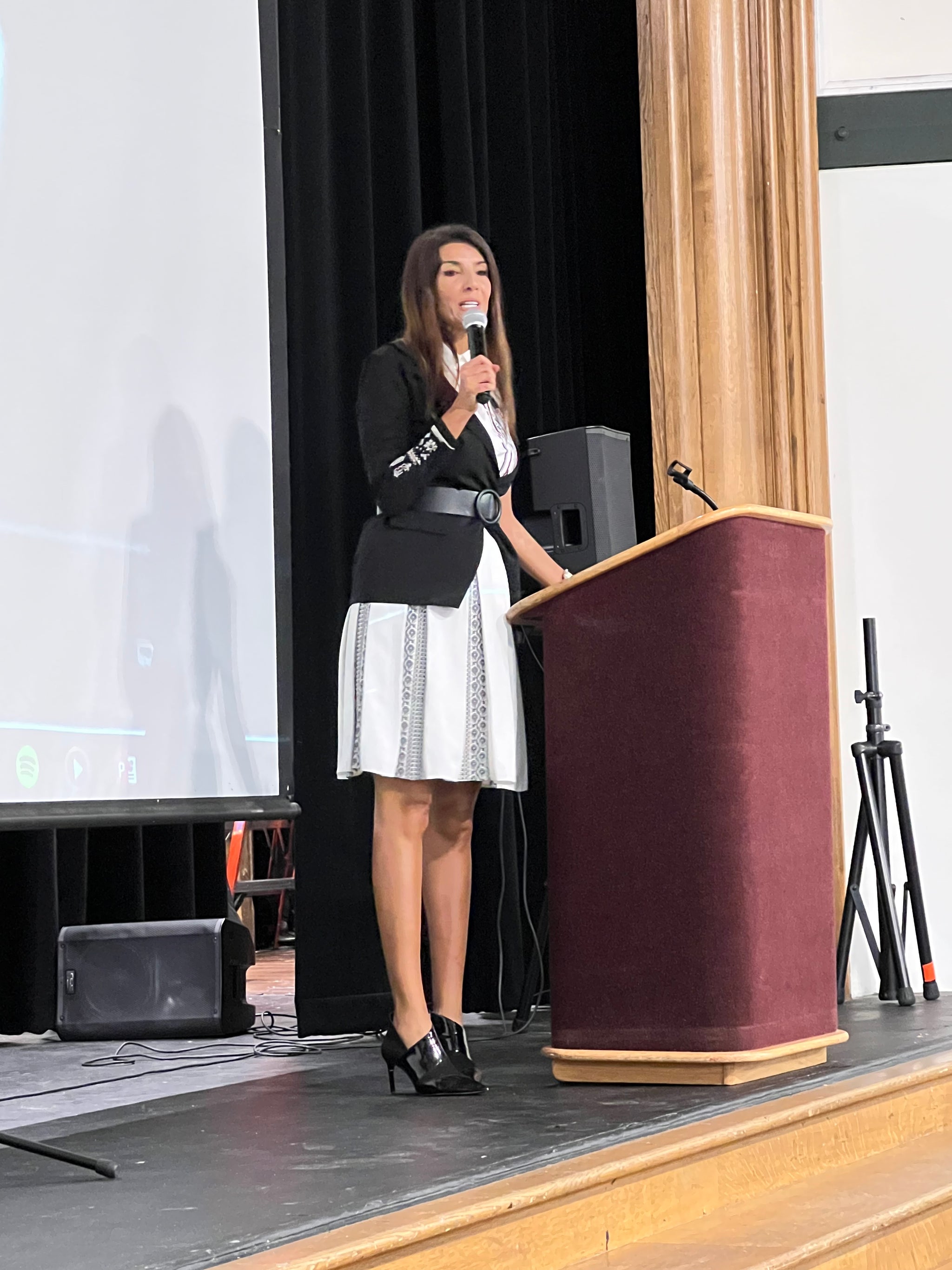 Hama speaker at UIC University of Chicago