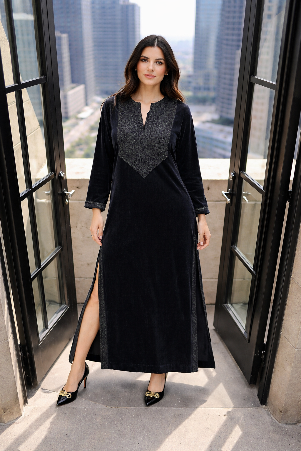 Noir velvet split dress