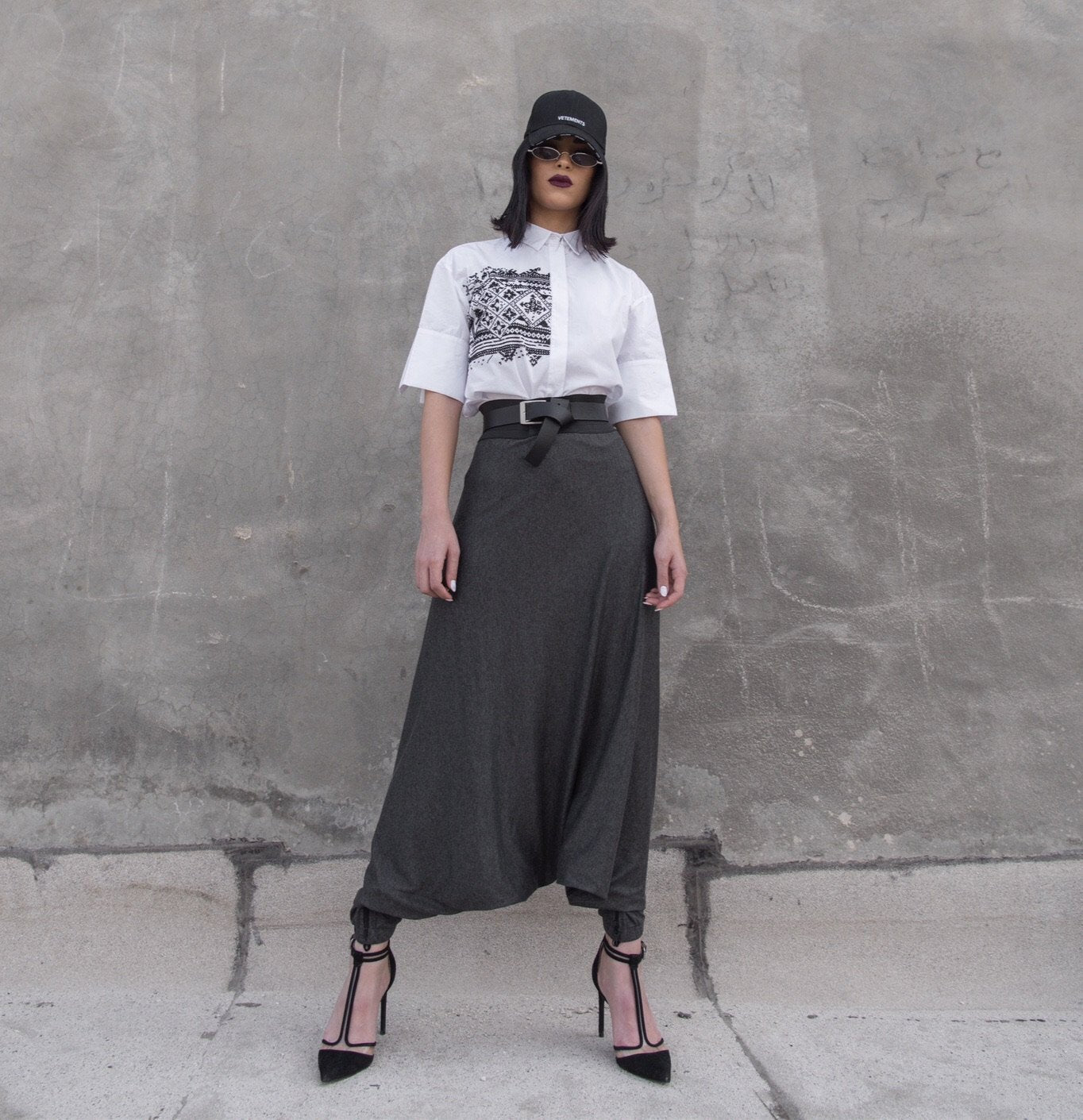 Versatile Three-Button Elephant Pants – Transformable Pant-Skirt